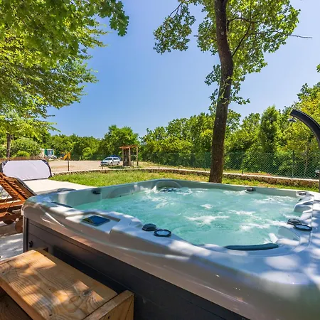 Nature Holiday home Grizane-Belgrad